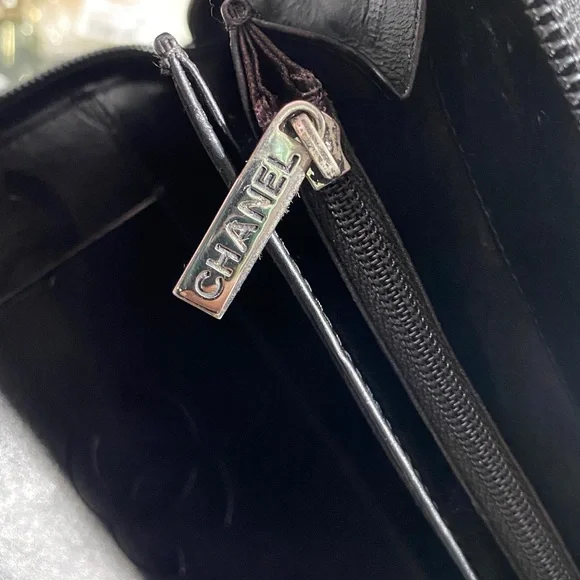 Authentic CHANEL Lambskin Cambon Line Zippy Clutch Wallet - Picture 14 of 17